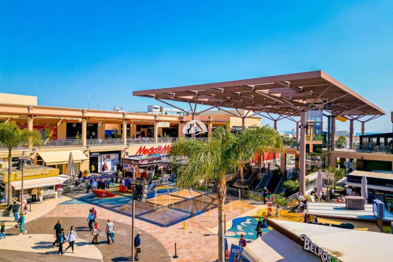 2 soveværelse Byhus til salg i Orihuela Costa med swimmingpool - € 229.000 (Ref: 9759238)