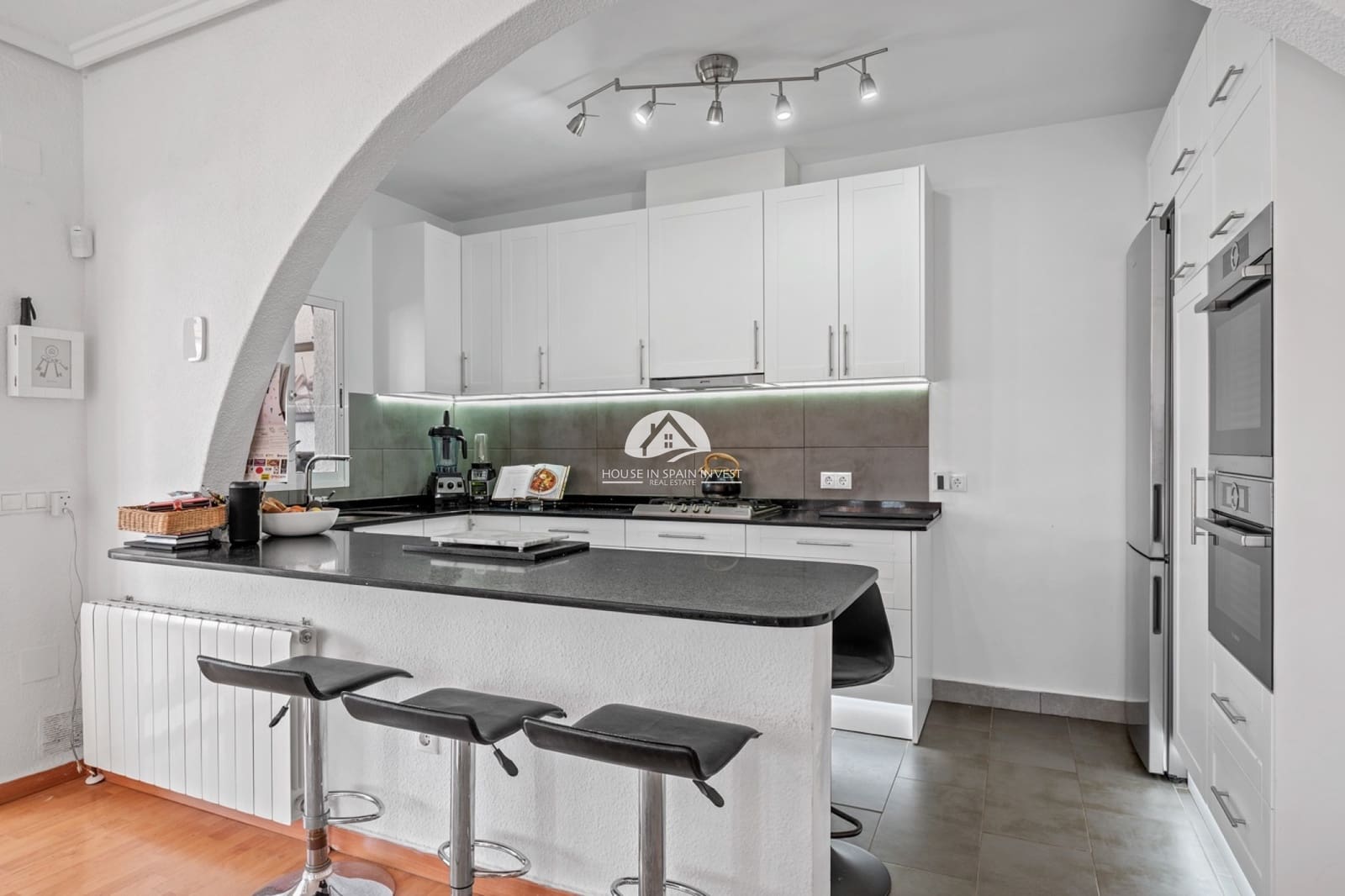 3 bedroom Villa for sale in Rojales with pool garage - € 495,000 (Ref: 9759239)