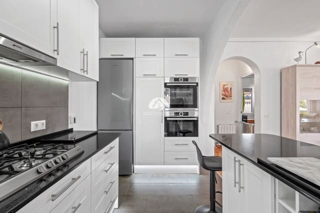 3 chambre Villa/Maison à vendre à Ciudad Quesada, Rojales avec piscine garage - 495 000 € (Ref: 9759239)