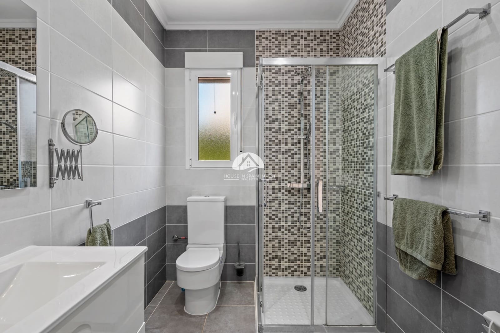 3 bedroom Villa for sale in Rojales with pool garage - € 495,000 (Ref: 9759239)