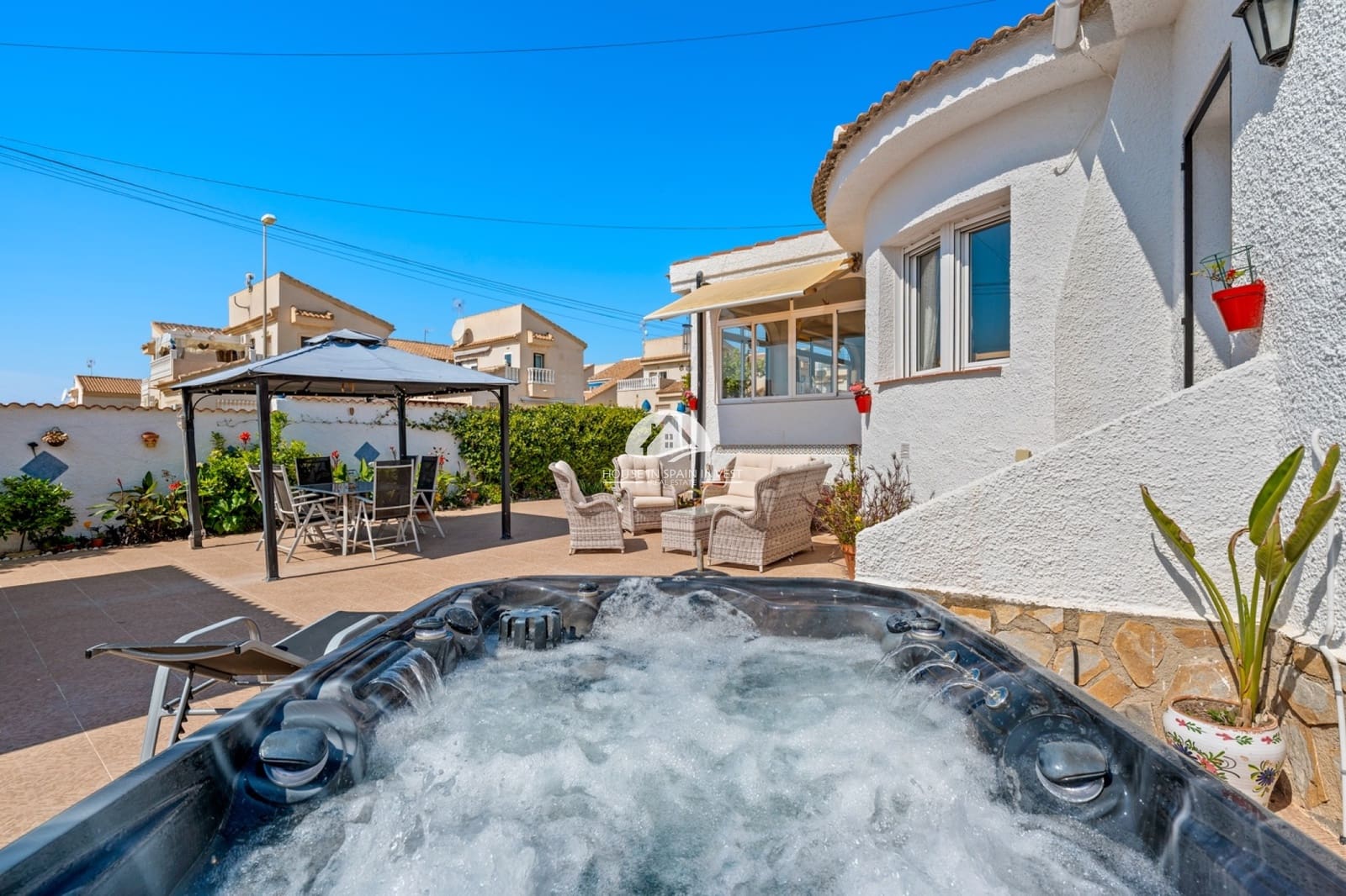 3 bedroom Villa for sale in Rojales with pool garage - € 495,000 (Ref: 9759239)