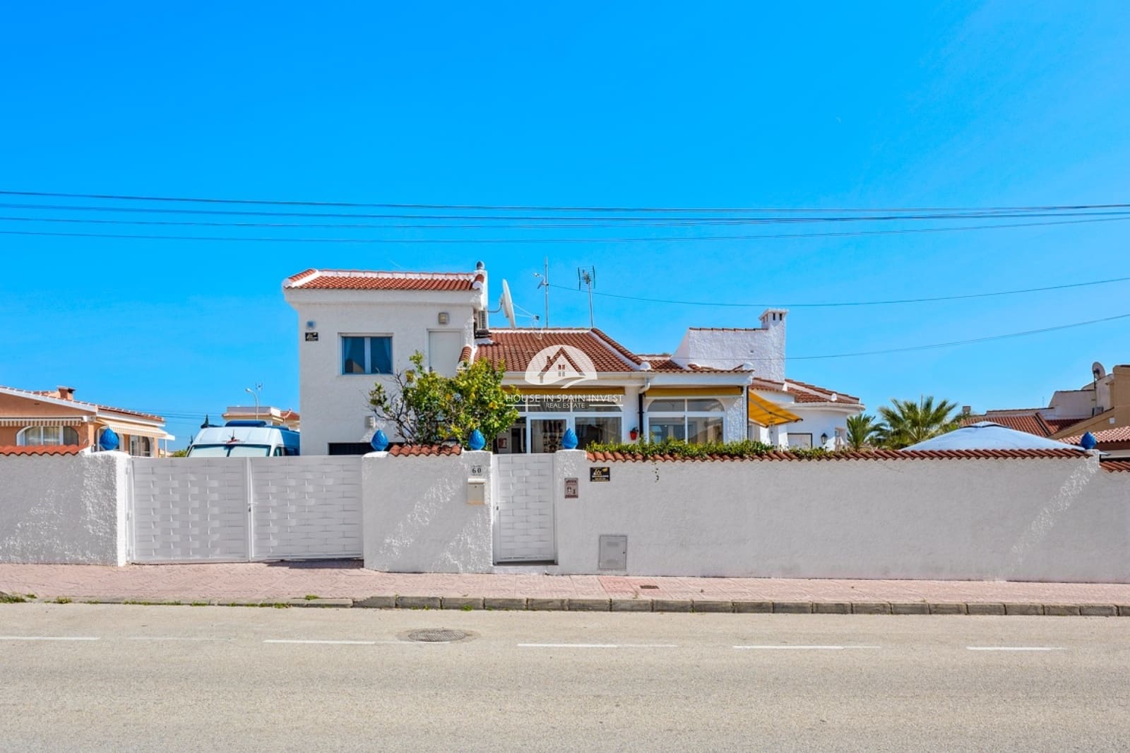 3 bedroom Villa for sale in Rojales with pool garage - € 495,000 (Ref: 9759239)