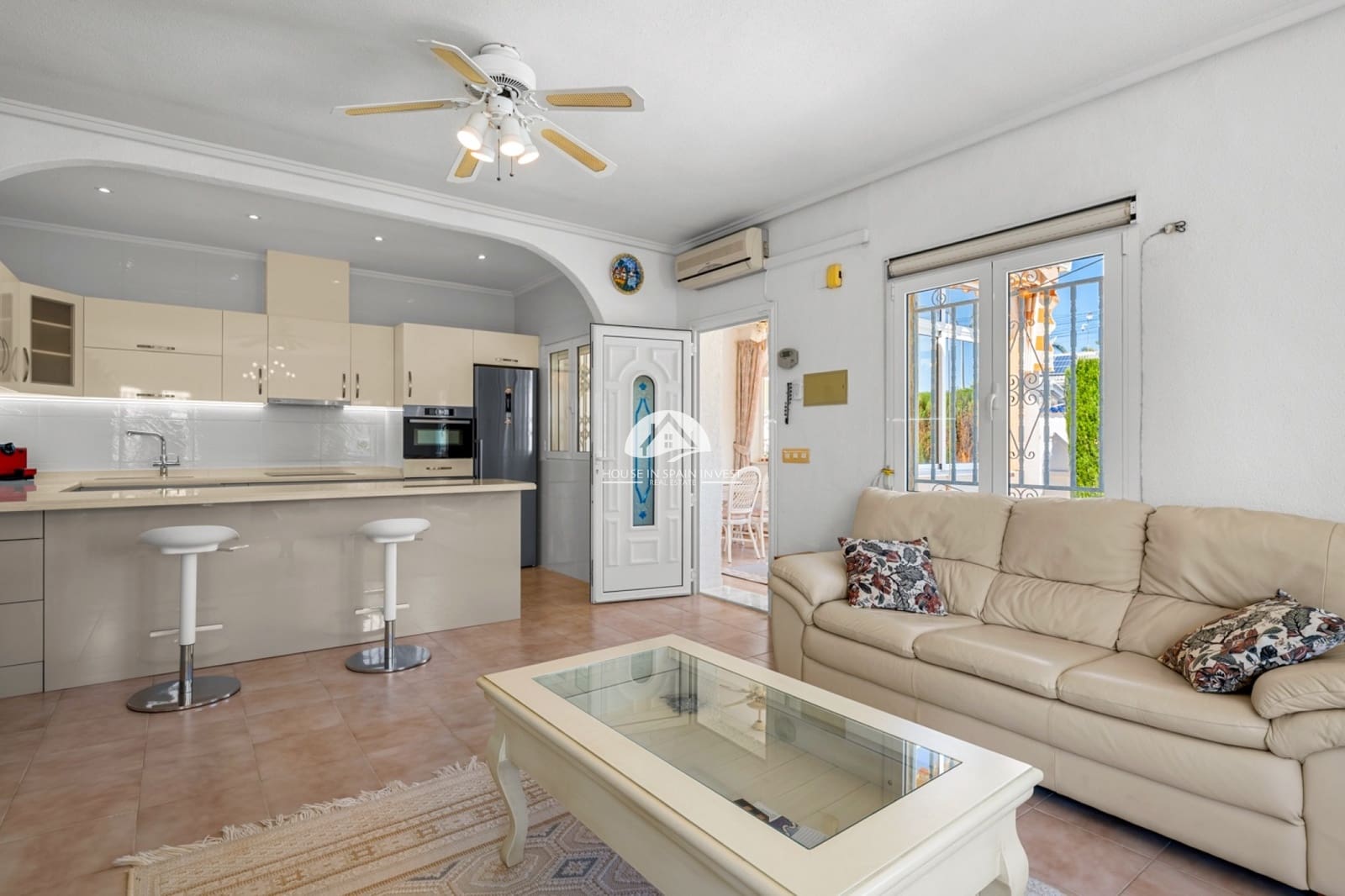 2 chambre Villa/Maison à vendre à Ciudad Quesada avec piscine garage - 345 000 € (Ref: 9759241)