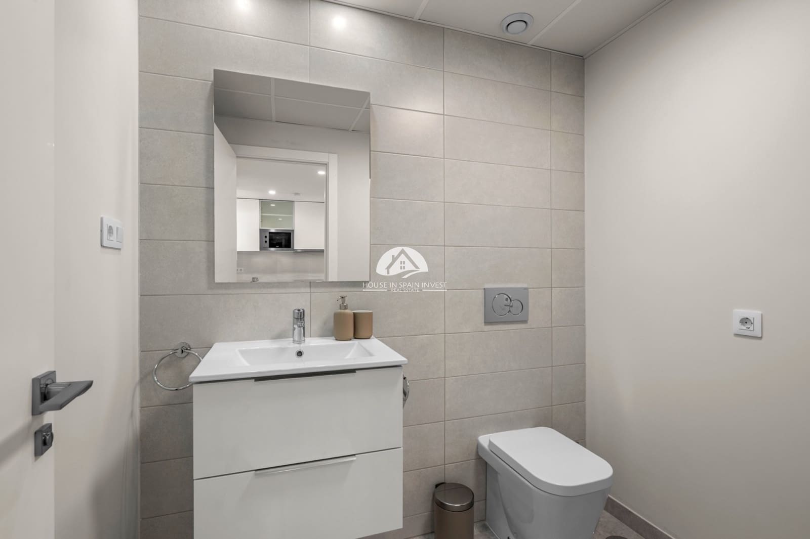 2 soveværelse Lejlighed til salg i Orihuela Costa med swimmingpool garage - € 265.000 (Ref: 9759243)