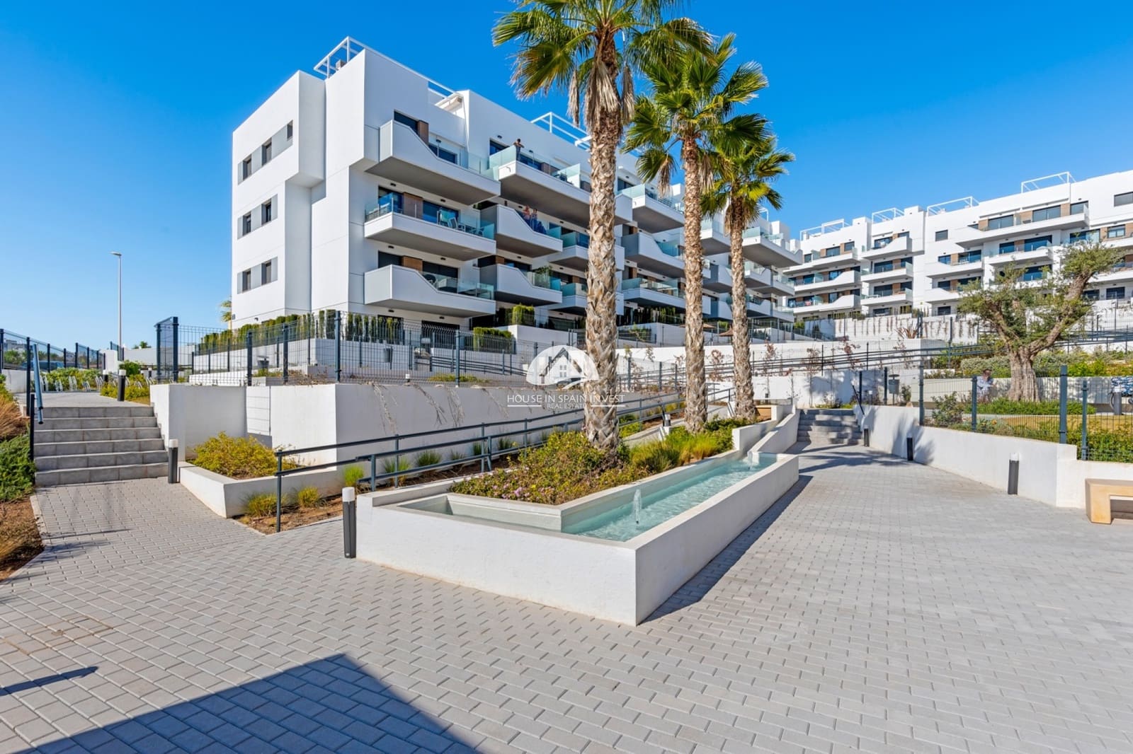 2 soveværelse Lejlighed til salg i Orihuela Costa med swimmingpool garage - € 265.000 (Ref: 9759243)