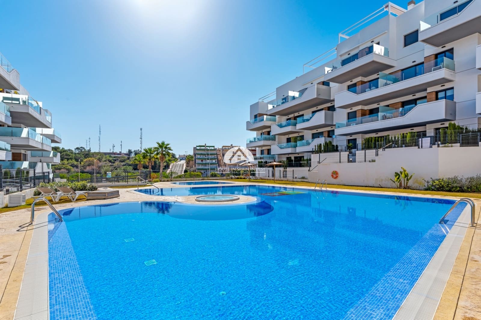 2 soveværelse Lejlighed til salg i Orihuela Costa med swimmingpool garage - € 265.000 (Ref: 9759243)