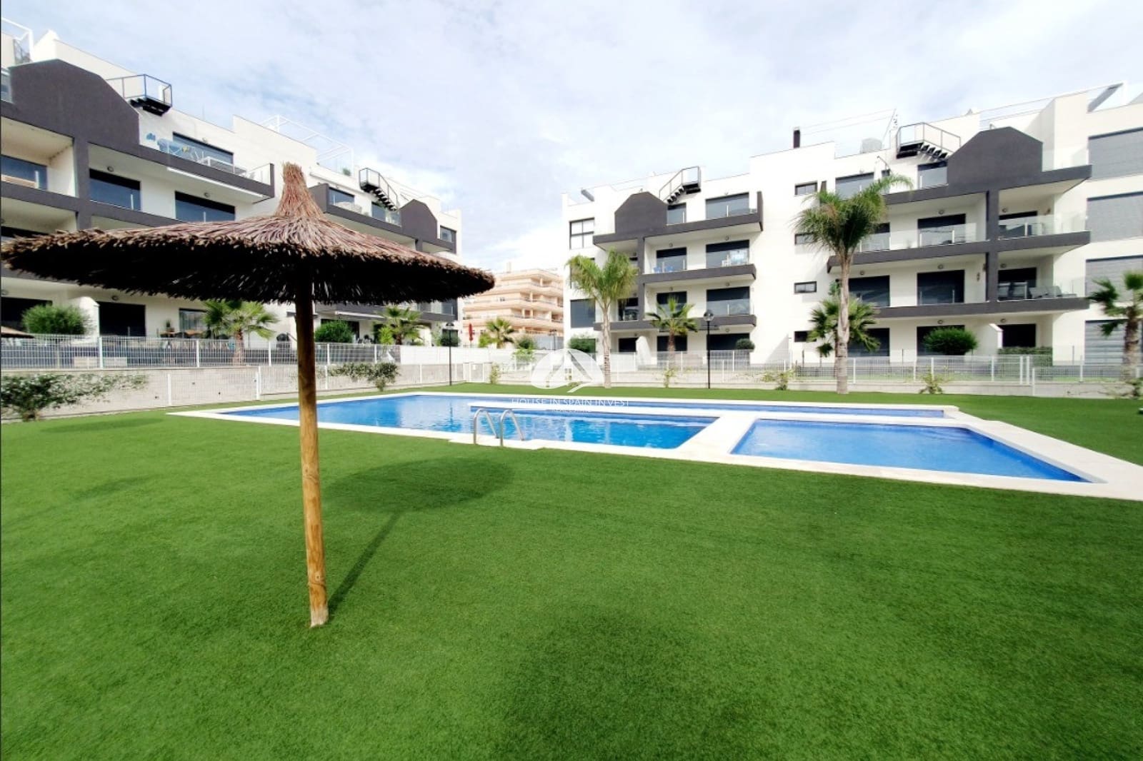 2 soveværelse Lejlighed til salg i Orihuela Costa med swimmingpool - € 249.900 (Ref: 9759245)