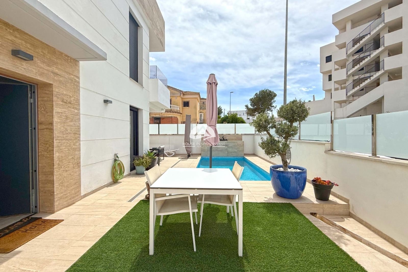 3 makuuhuone Huvila myytävänä paikassa Orihuela Costa mukana uima-altaan - 495 000 € (Ref: 9759246)