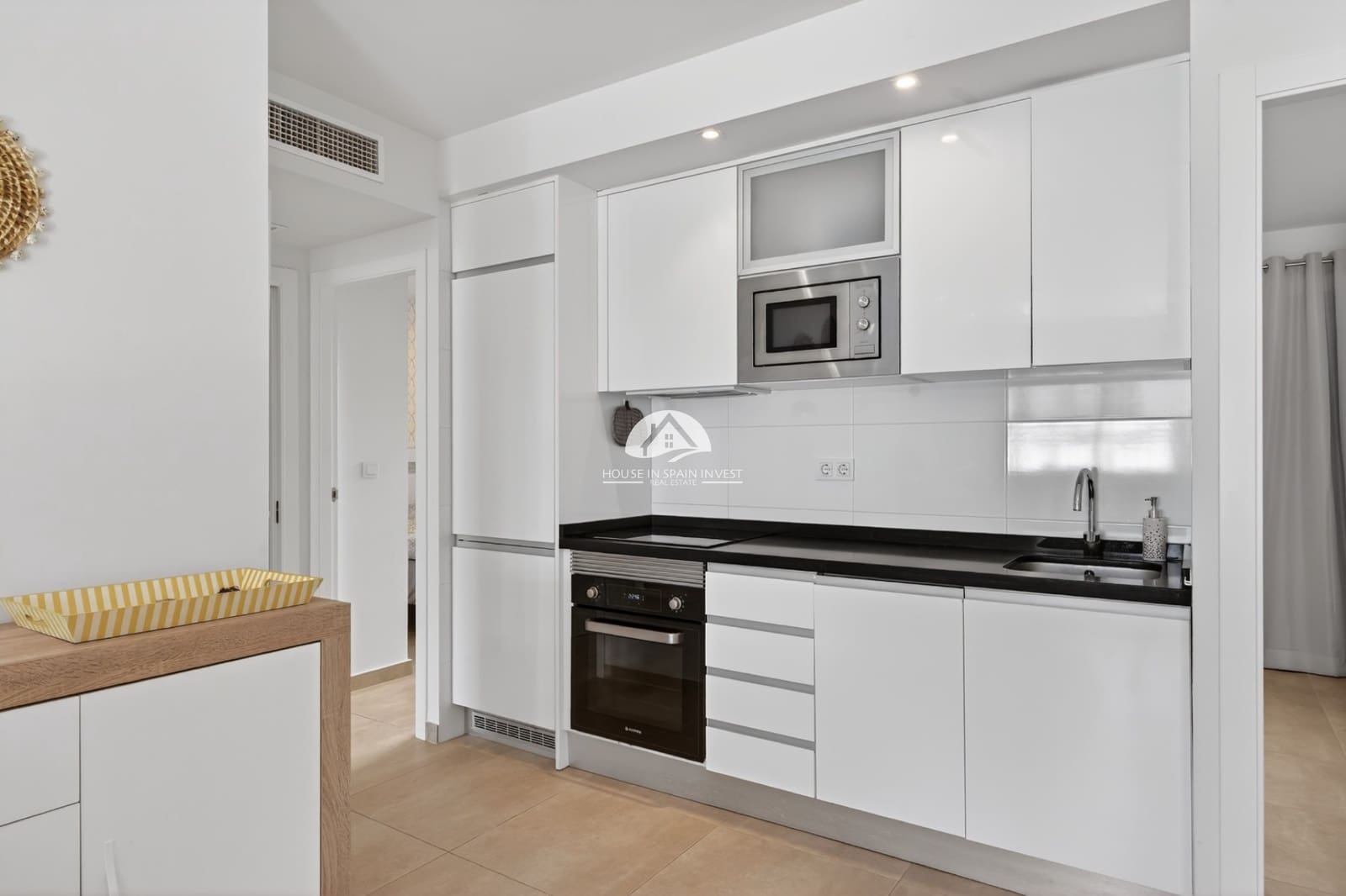 3 soveværelse Lejlighed til salg i Torrevieja med swimmingpool garage - € 259.000 (Ref: 9759247)