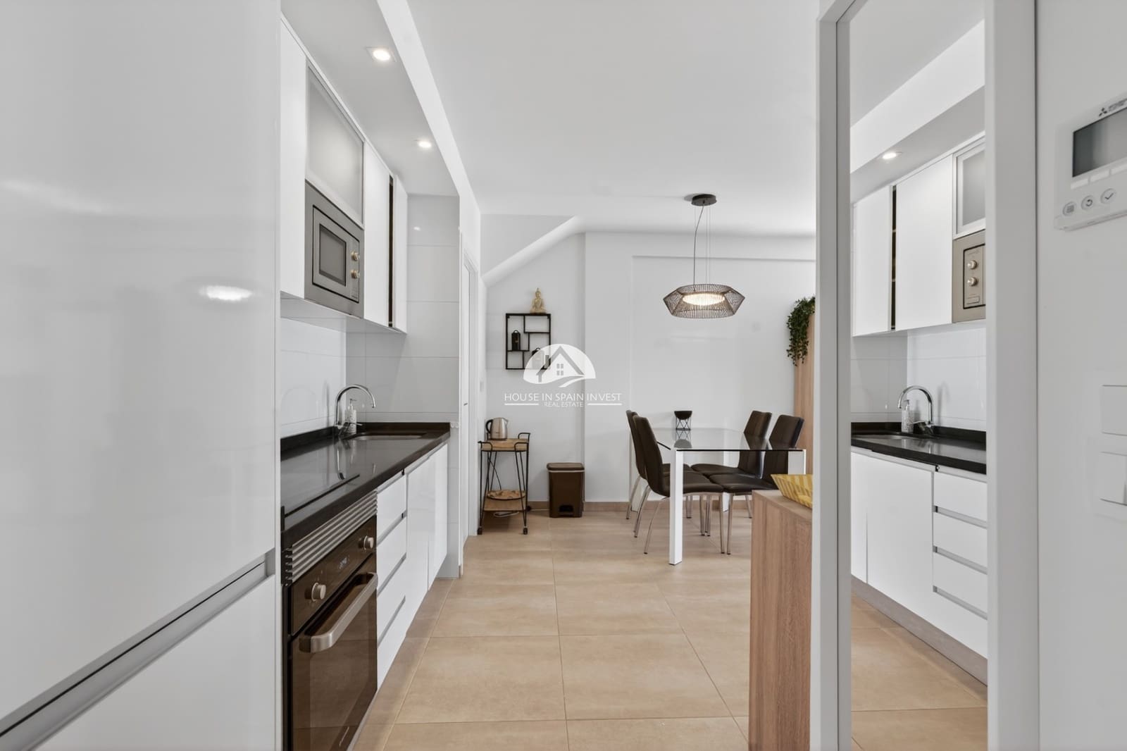 3 soveværelse Lejlighed til salg i Torrevieja med swimmingpool garage - € 259.000 (Ref: 9759247)