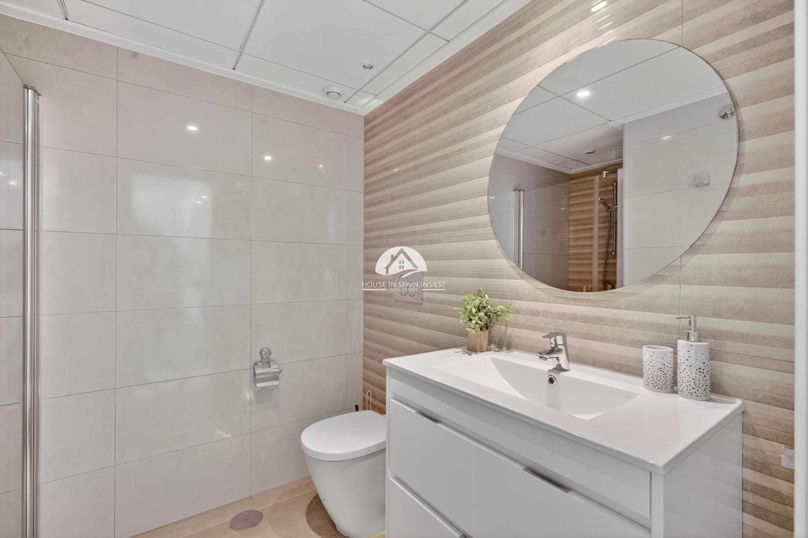 3 soveværelse Lejlighed til salg i Torrevieja med swimmingpool garage - € 259.000 (Ref: 9759247)