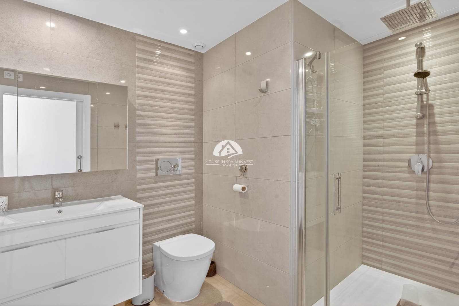 3 soveværelse Lejlighed til salg i Torrevieja med swimmingpool garage - € 259.000 (Ref: 9759247)