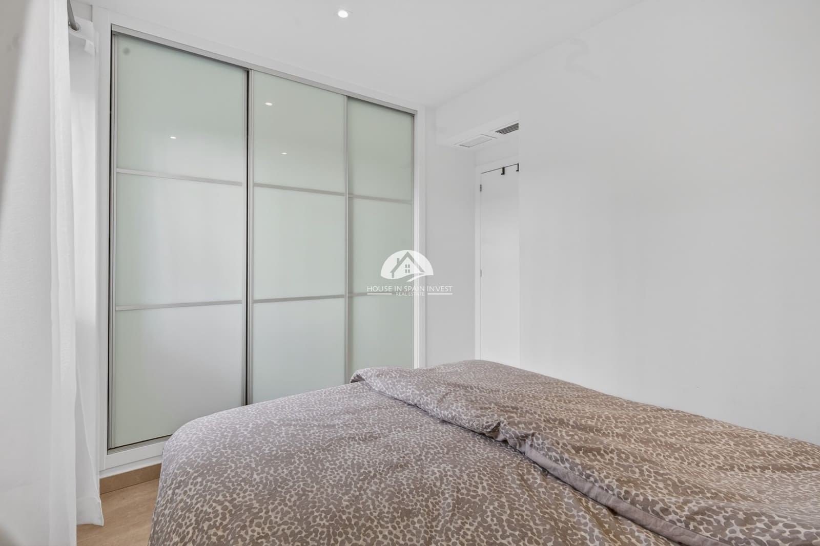 3 soveværelse Lejlighed til salg i Torrevieja med swimmingpool garage - € 259.000 (Ref: 9759247)