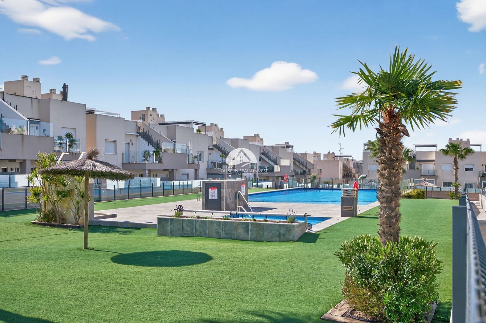 3 soveværelse Lejlighed til salg i Torrevieja med swimmingpool garage - € 259.000 (Ref: 9759247)