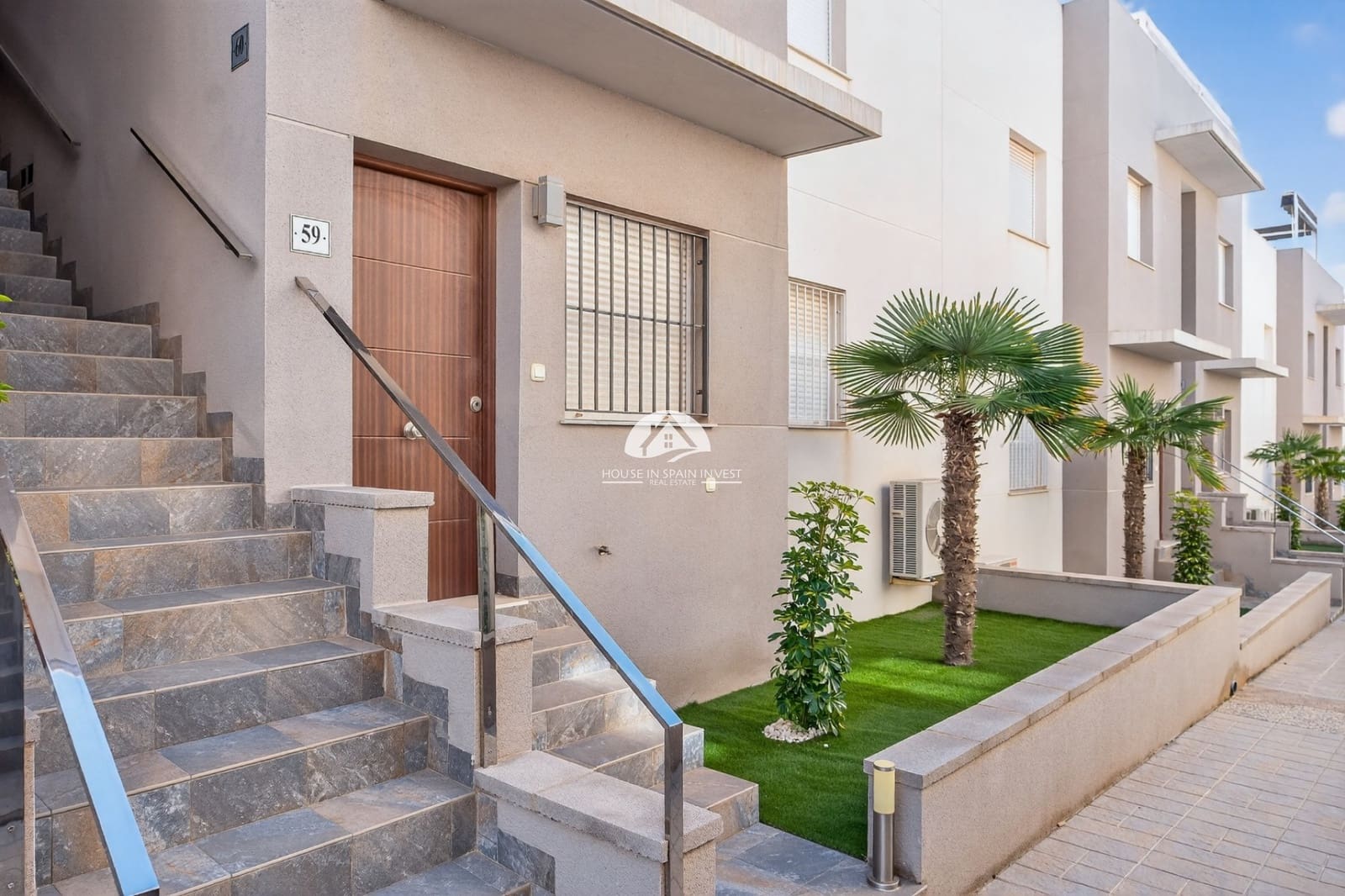 3 soveværelse Lejlighed til salg i Torrevieja med swimmingpool garage - € 259.000 (Ref: 9759247)