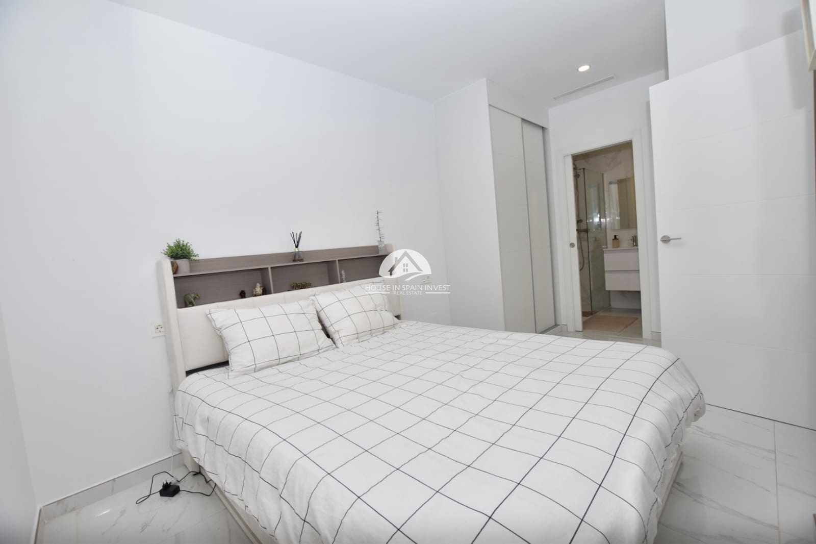 3 quarto Moradia para venda em Los Montesinos com piscina - 387 500 € (Ref: 9759252)