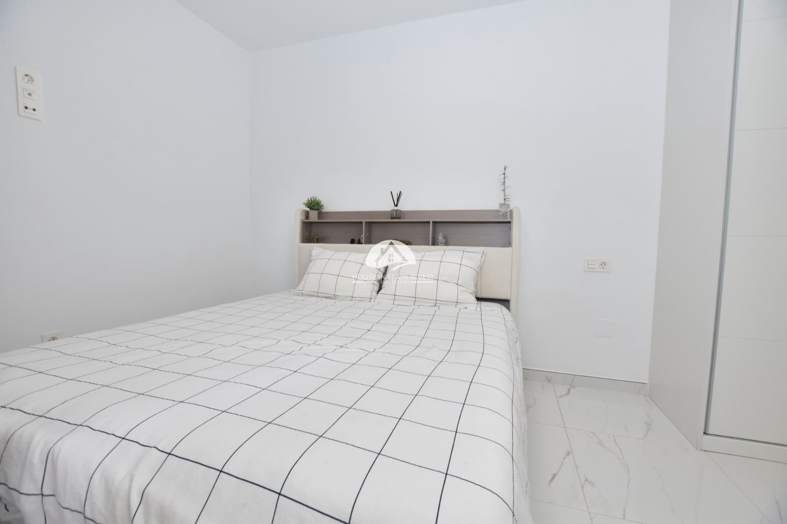 3 quarto Moradia para venda em Los Montesinos com piscina - 387 500 € (Ref: 9759252)