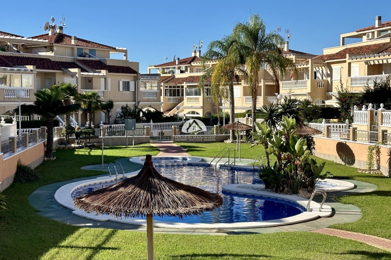 2 bedroom Apartment for sale in Playa Flamenca with pool - € 264,990 (Ref: 9759255)