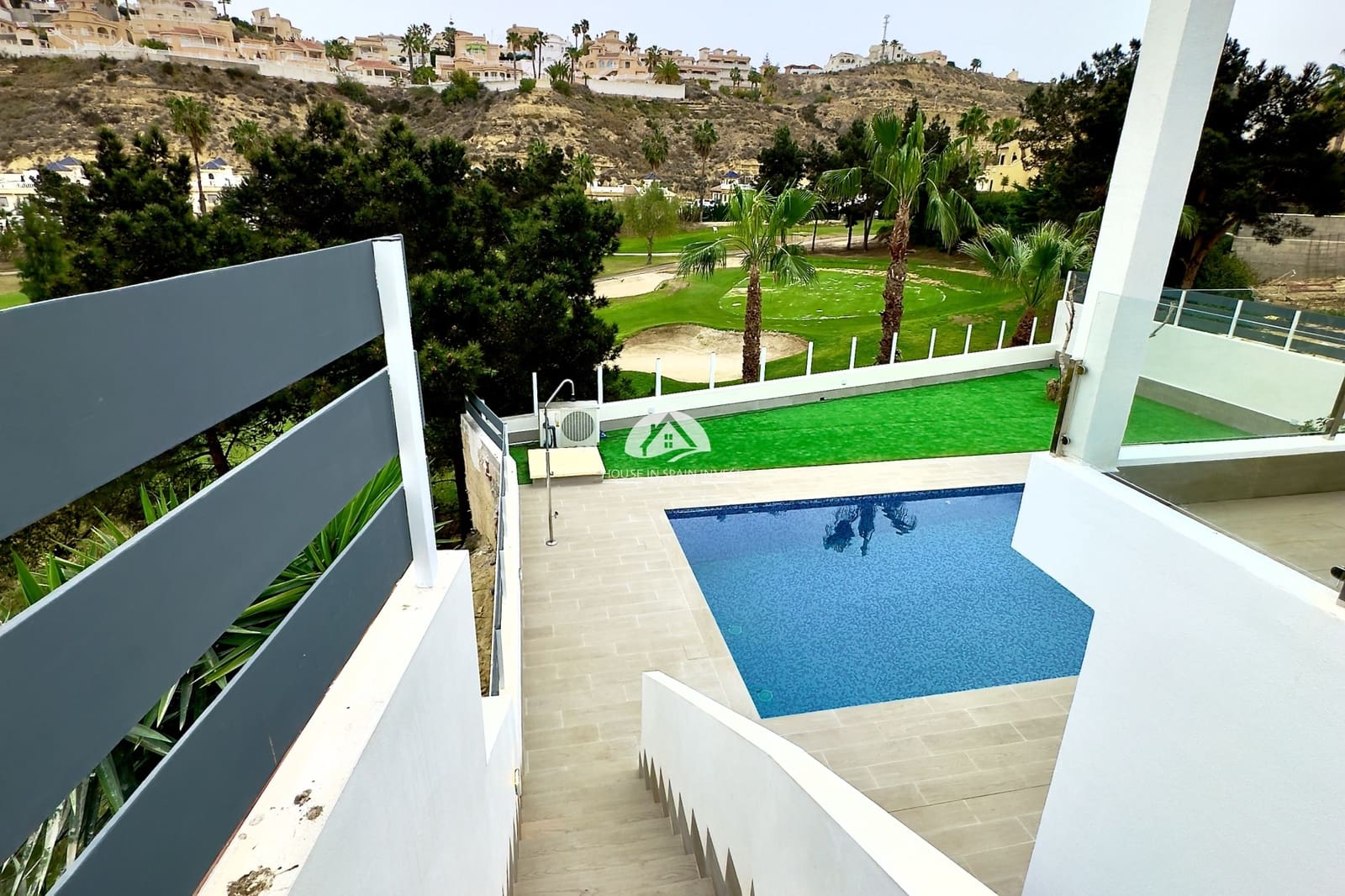 4 bedroom Villa for sale in Ciudad Quesada - € 834,000 (Ref: 9759258)