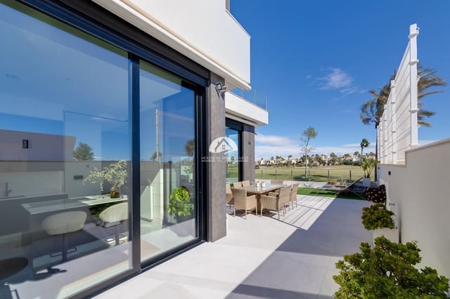 3 soveværelse Villa til salg i Pinar de Campoverde, Pilar de la Horadada - € 584.000 (Ref: 9759260)