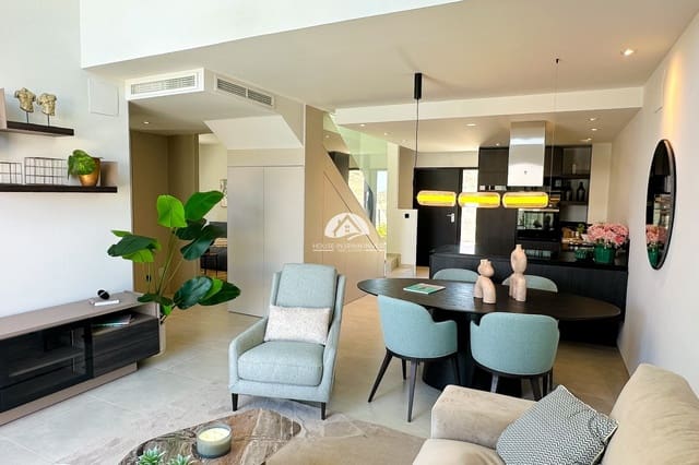 3 bedroom Townhouse for sale in Algorfa with pool garage - € 453,000 (Ref: 9759274)