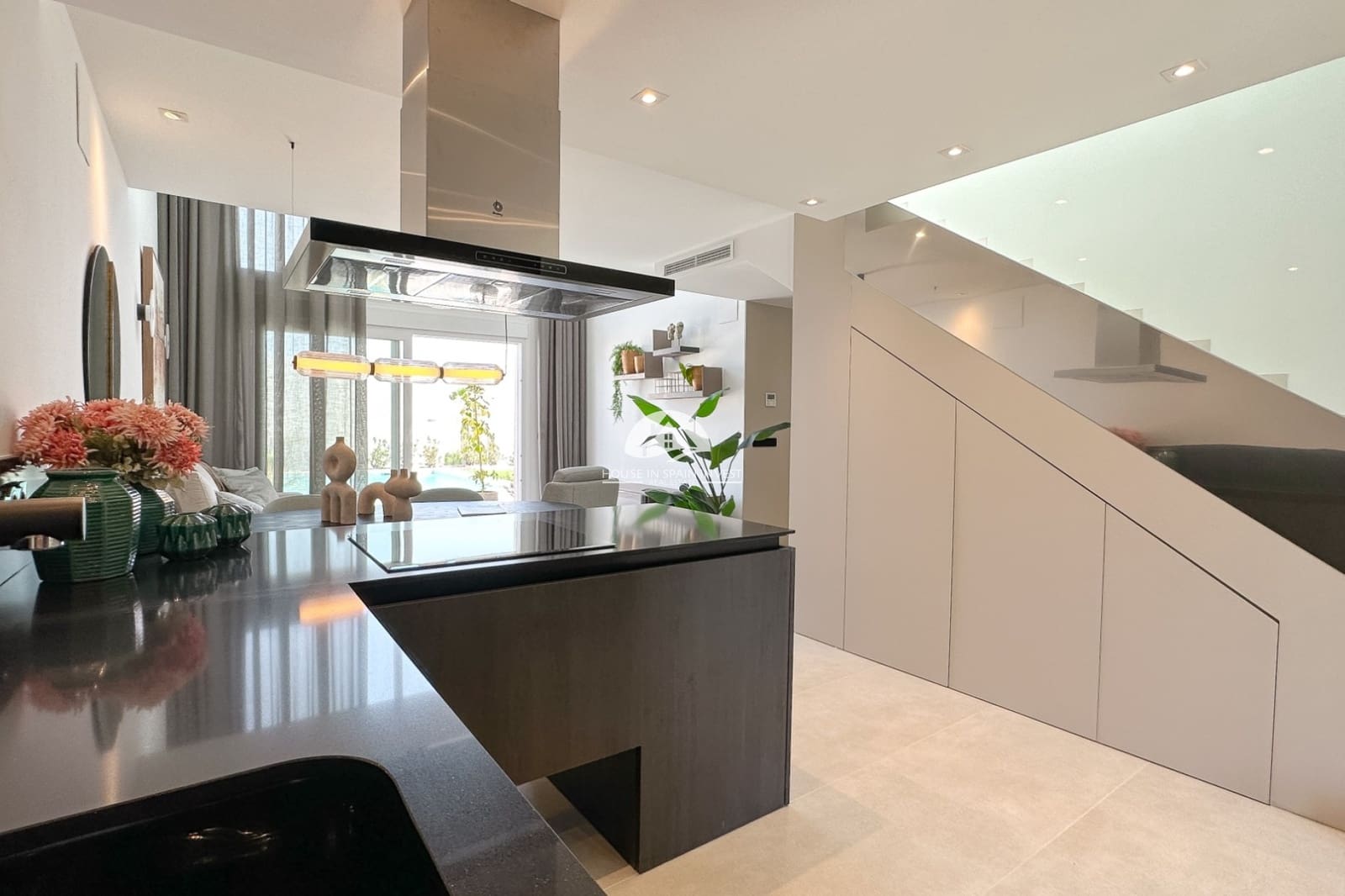 3 bedroom Townhouse for sale in Algorfa with pool garage - € 453,000 (Ref: 9759274)