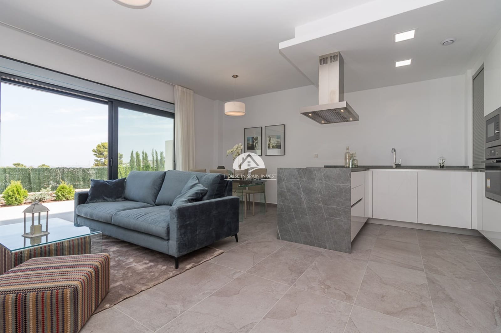 3 soverom Bungalow til salgs i Torrevieja med svømmebasseng - € 300 000 (Ref: 9759287)