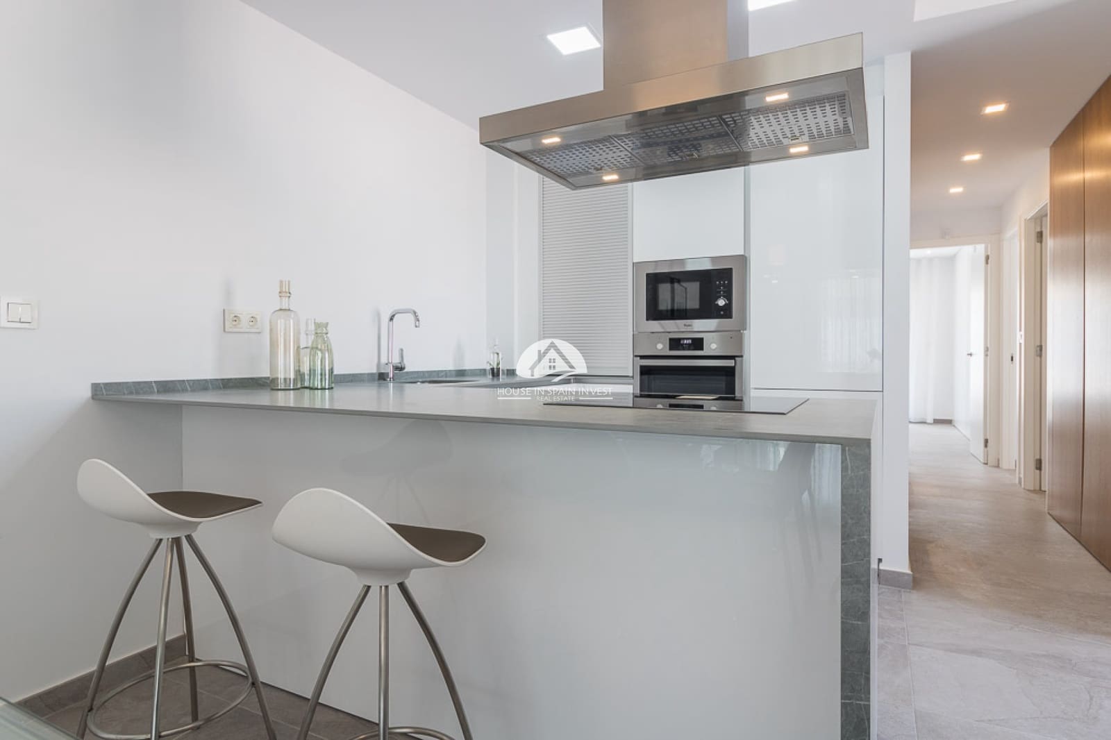 3 soverom Bungalow til salgs i Torrevieja med svømmebasseng - € 300 000 (Ref: 9759287)