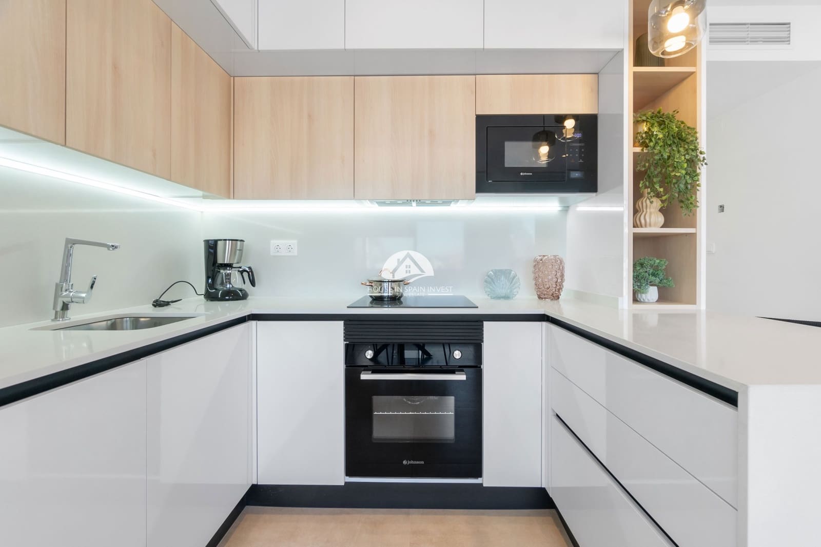 2 chambre Bungalow à vendre à Torrevieja avec piscine garage - 299 900 € (Ref: 9759288)