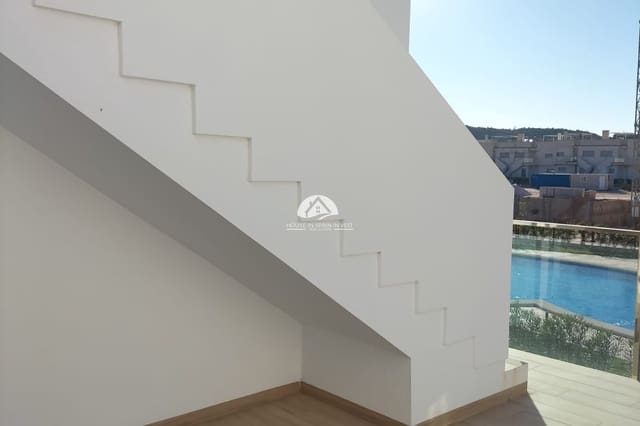 2 makuuhuone Bungalow myytävänä paikassa Vistabella, Orihuela mukana uima-altaan 
autotalli - 269 900 € (Ref: 9759290)