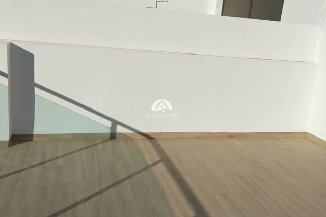 2 makuuhuone Bungalow myytävänä paikassa Vistabella, Orihuela mukana uima-altaan 
autotalli - 269 900 € (Ref: 9759290)