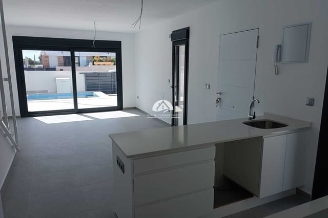 3 quarto Moradia para venda em Daya Nueva com piscina - 317 000 € (Ref: 9759291)
