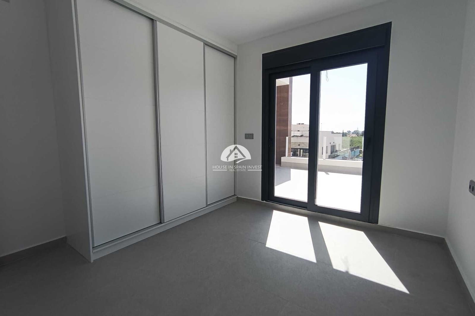 3 bedroom Villa for sale in Daya Nueva with pool - € 317,000 (Ref: 9759291)