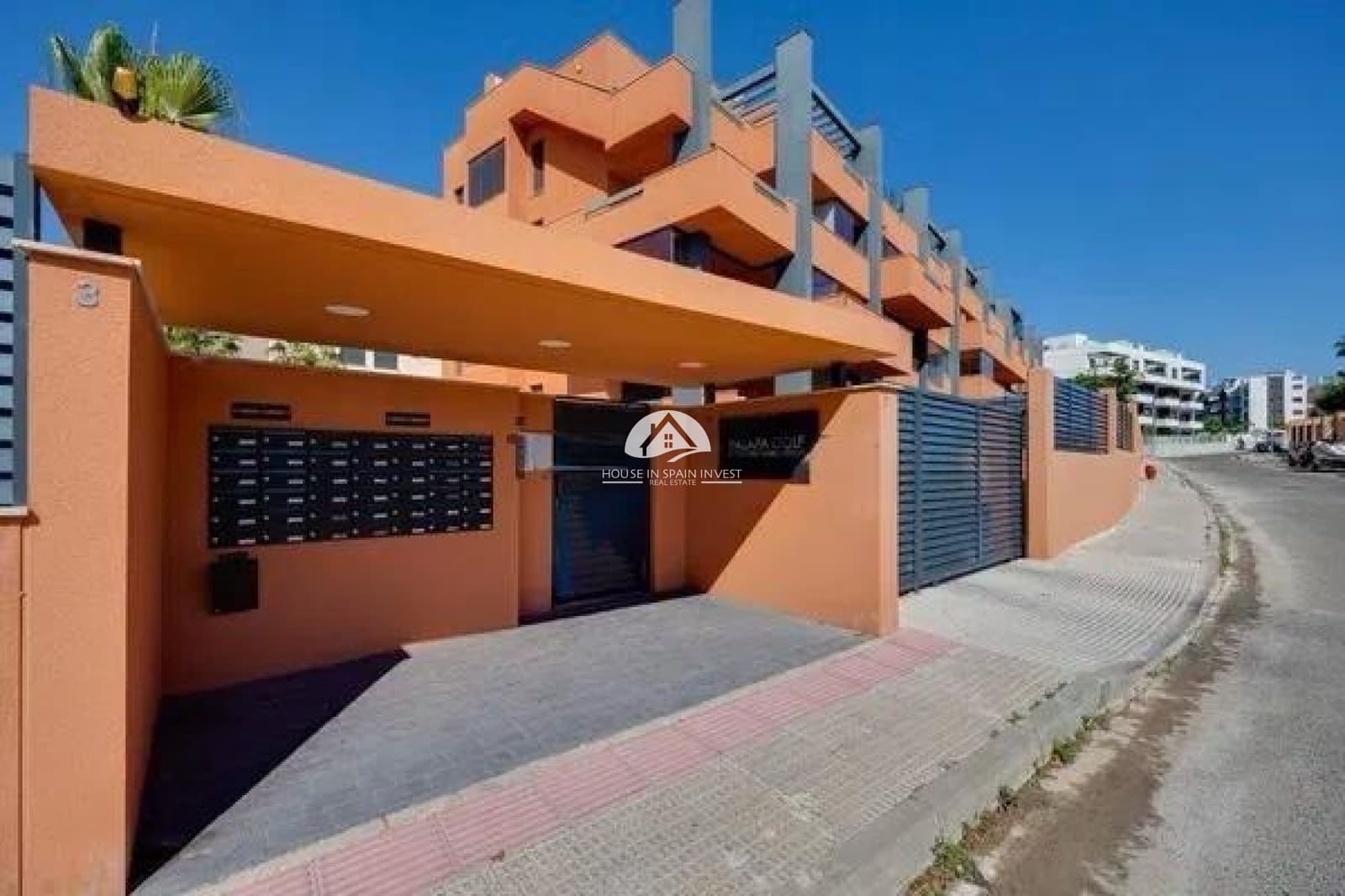2 soveværelse Lejlighed til salg i Orihuela Costa med swimmingpool garage - € 259.000 (Ref: 9759300)