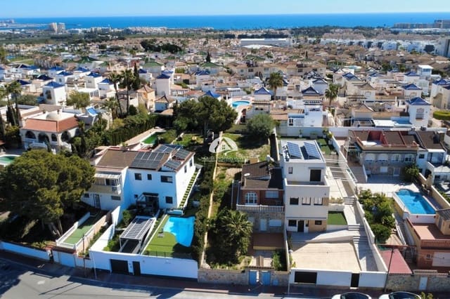 2 makuuhuone Huvila myytävänä paikassa Los Balcones - 295 000 € (Ref: 9759301)