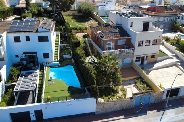 2 makuuhuone Huvila myytävänä paikassa Los Balcones - 295 000 € (Ref: 9759301)