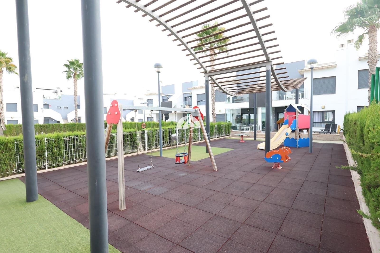 2 quarto Bungalow para venda em Pilar de la Horadada com piscina garagem - 223 000 € (Ref: 9759302)