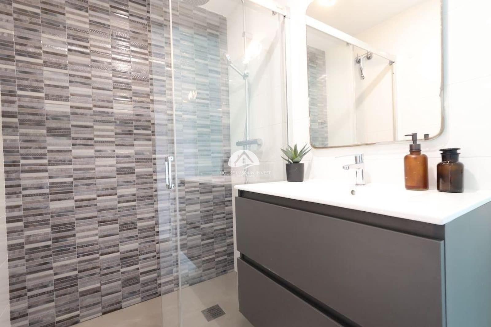 2 quarto Bungalow para venda em Pilar de la Horadada com piscina garagem - 223 000 € (Ref: 9759302)