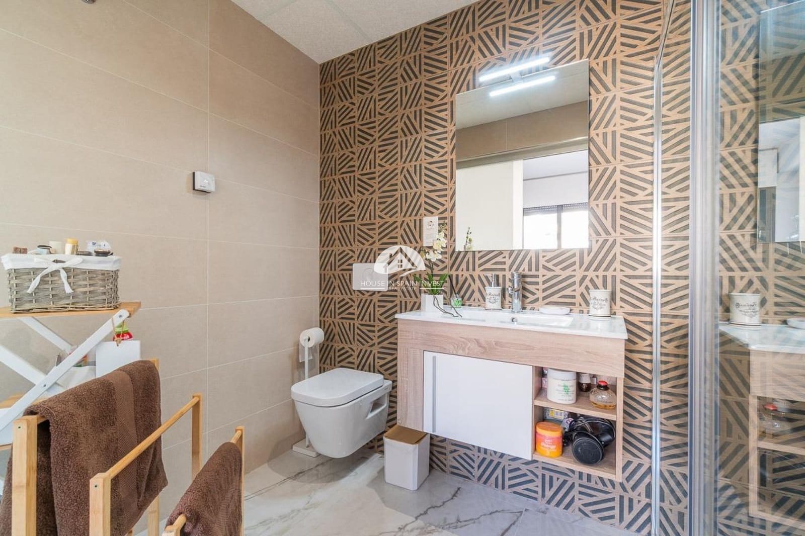 2 makuuhuone Huoneisto myytävänä paikassa Orihuela Costa mukana uima-altaan 
autotalli - 325 000 € (Ref: 9759306)