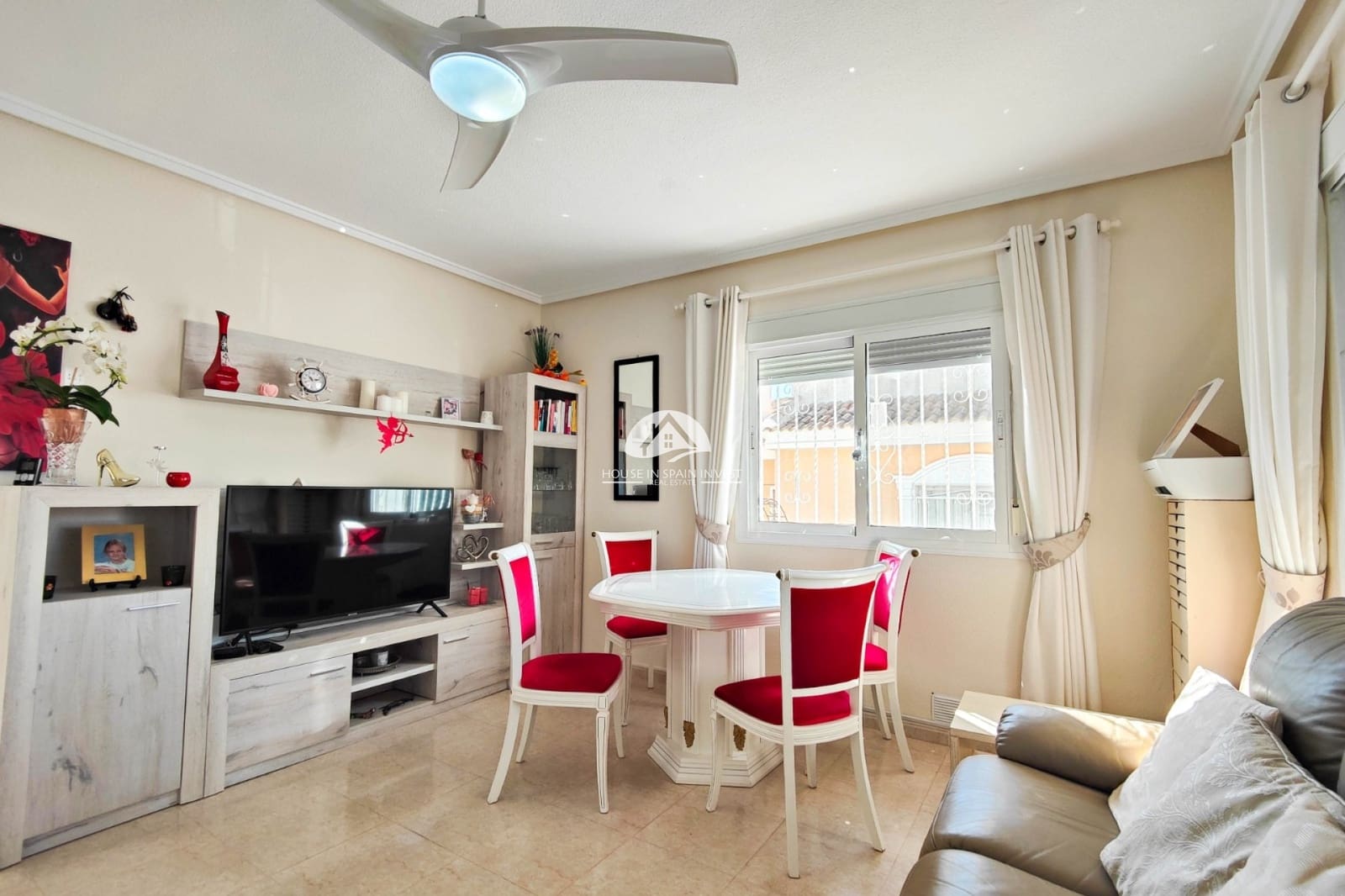 2 bedroom Villa for sale in Ciudad Quesada with pool garage - € 229,900 (Ref: 9759311)