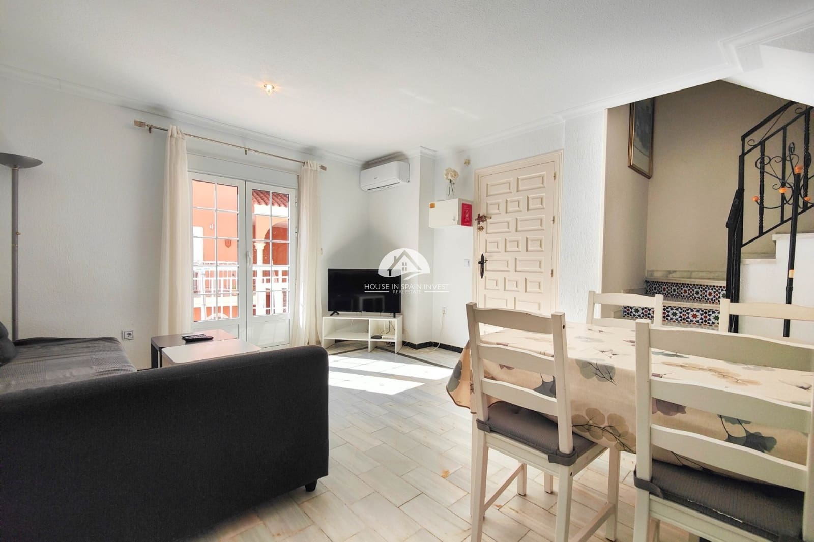 2 soverom Penthouse til salgs i La Mata med svømmebasseng - € 215 000 (Ref: 9759313)