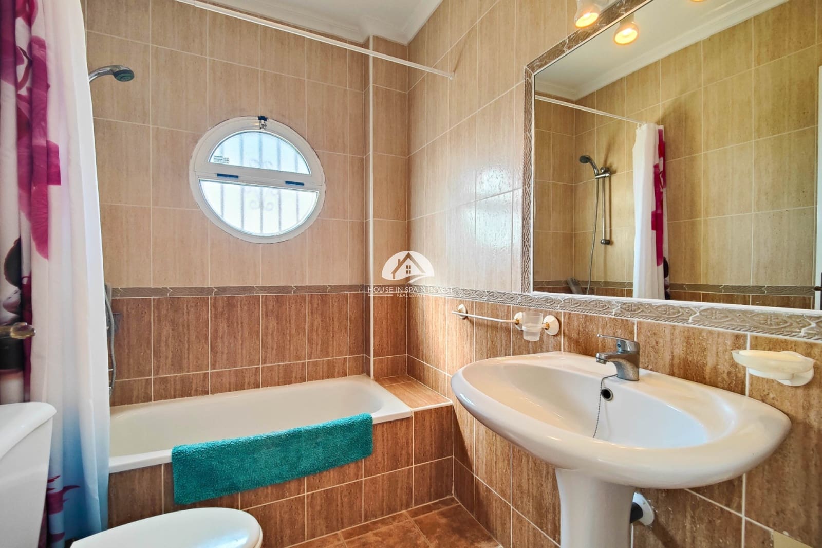 Casa de 3 habitaciones en La Florida en venta con piscina - 235.000 € (Ref: 9759315)