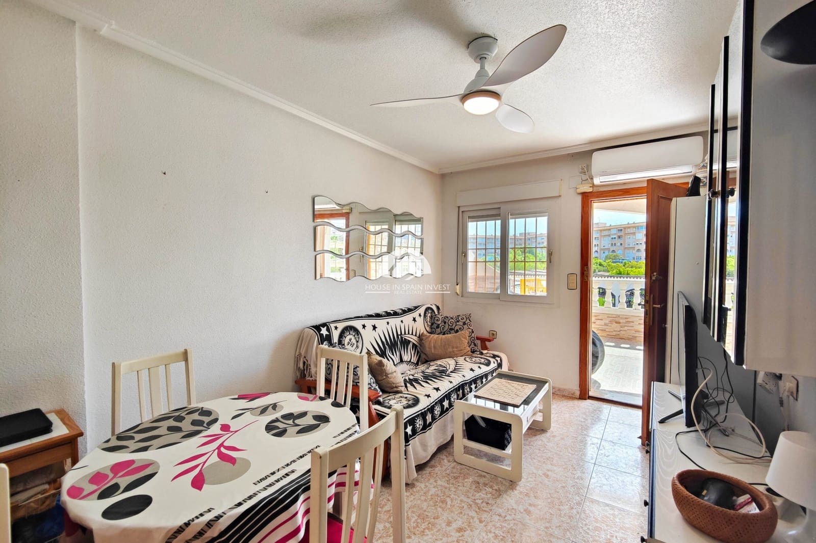 3 soverom Bungalow til salgs i Torrevieja med svømmebasseng - € 154 500 (Ref: 9759317)