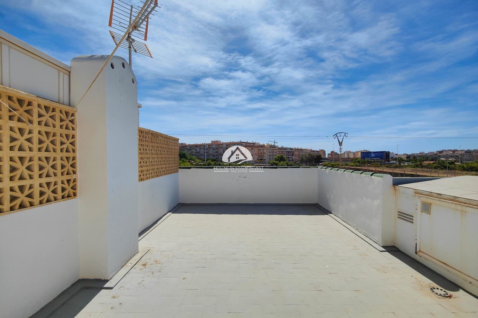 3 soverom Bungalow til salgs i Torrevieja med svømmebasseng - € 154 500 (Ref: 9759317)