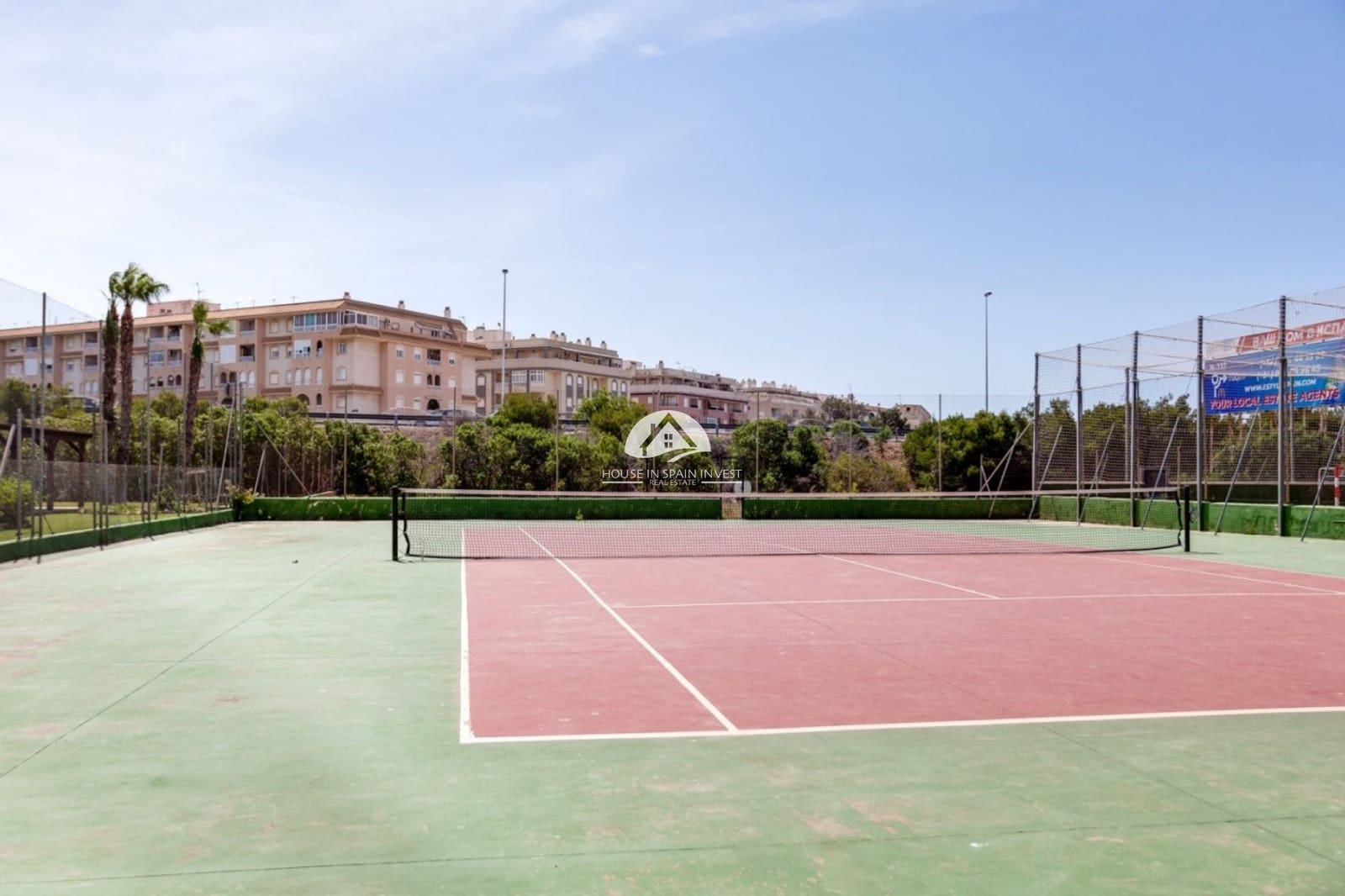 3 soverom Bungalow til salgs i Torrevieja med svømmebasseng - € 154 500 (Ref: 9759317)