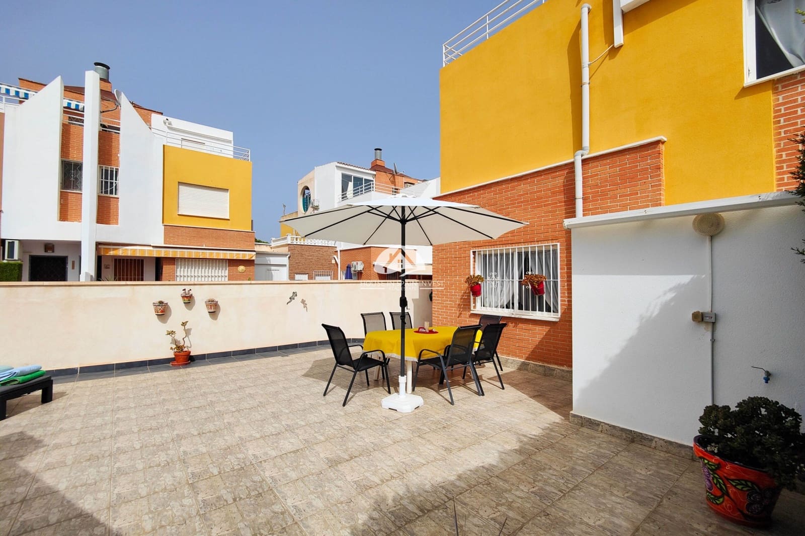 3 makuuhuone Omakotitalo myytävänä paikassa Los Altos mukana uima-altaan - 210 000 € (Ref: 9759318)