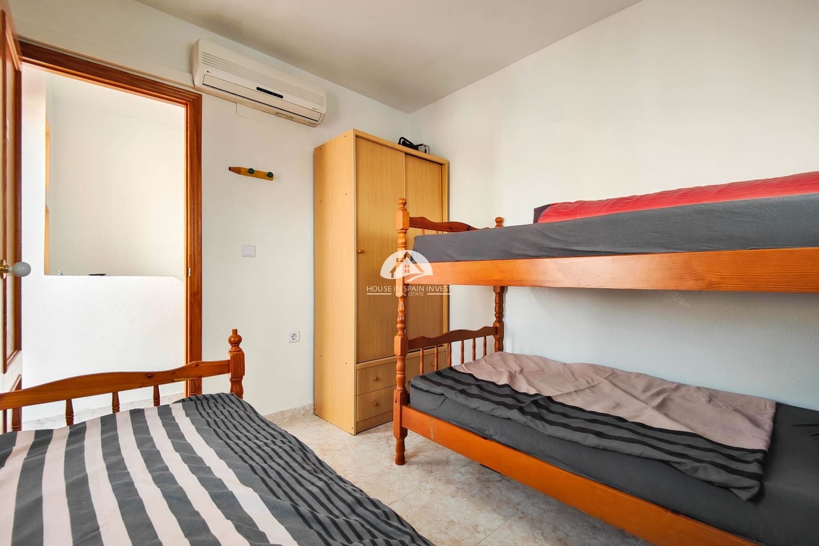 3 makuuhuone Omakotitalo myytävänä paikassa Los Altos mukana uima-altaan - 210 000 € (Ref: 9759318)