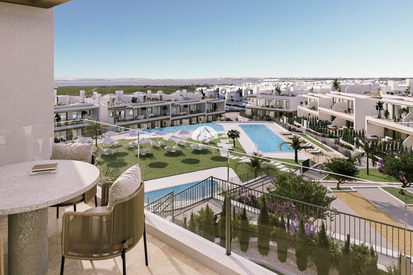 Bungalow de 2 habitaciones en Los Balcones en venta con piscina garaje - 272.000 € (Ref: 9759320)