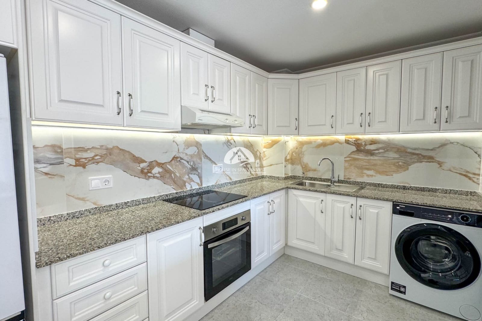 2 soverom Leilighet til salgs i Orihuela Costa med svømmebasseng - € 249 000 (Ref: 9759323)