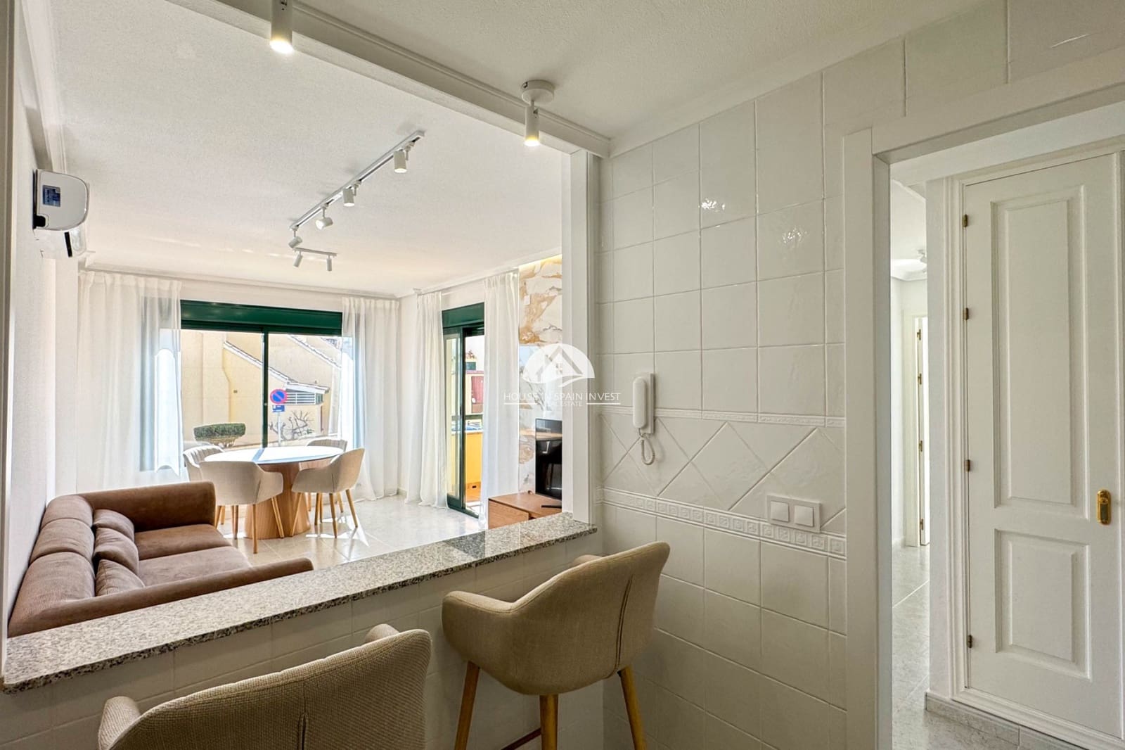 2 soverom Leilighet til salgs i Orihuela Costa med svømmebasseng - € 249 000 (Ref: 9759323)